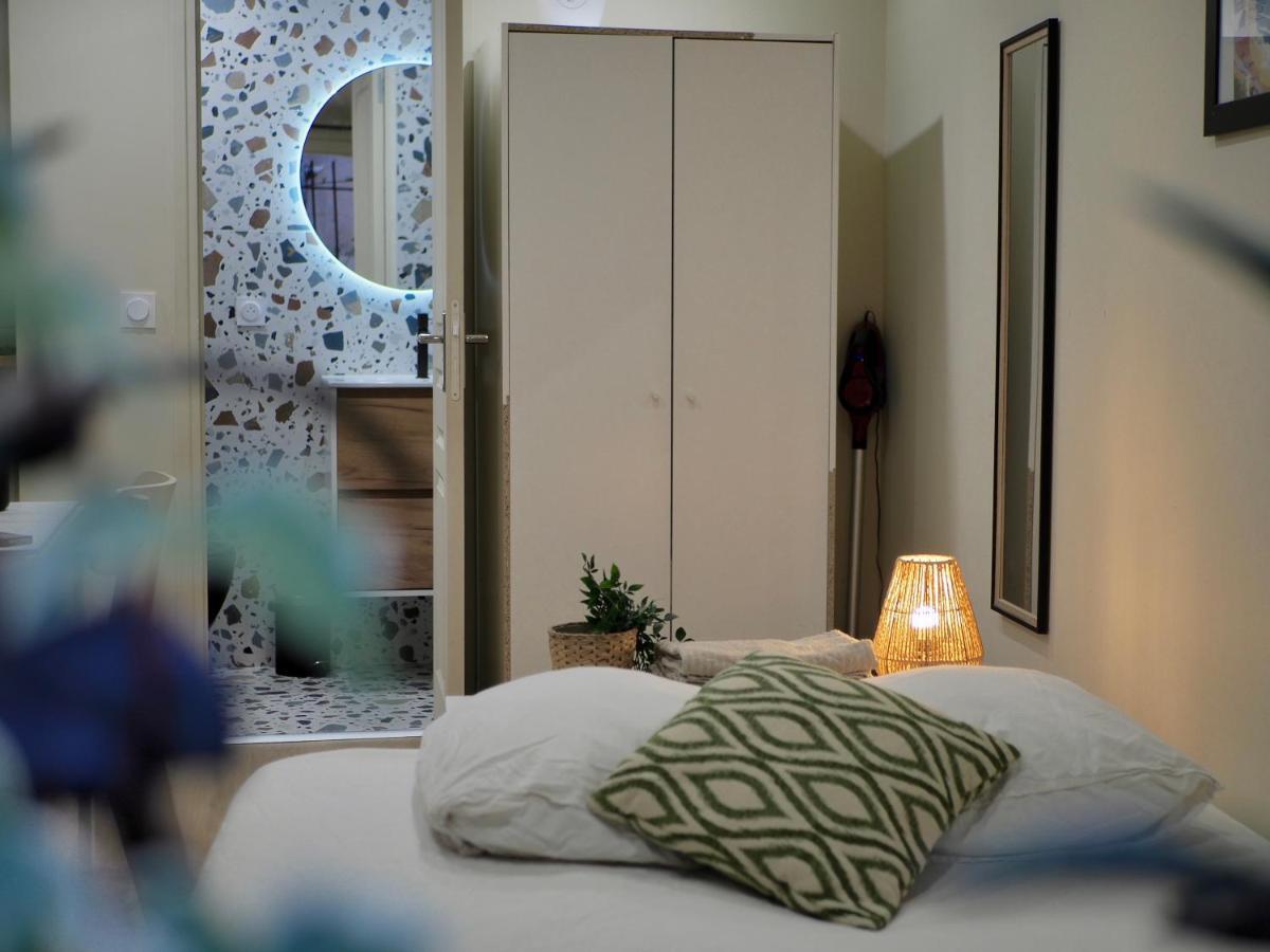 Appartement Palmiers, Coeur De Ville Sur Le Parcours Des Arts Hyères Kültér fotó